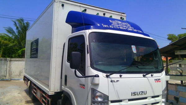 มี7คัน อีซูซุ NQR175แรง ปี56 ช่วงยาว5.50ม บรรทุกตู้แห้ง สภาพสวยจิ๊ปเดิมๆทุกคัน เอกสารทะเบียนพร้อมโอน  (ด่วนๆรถมีแค่7คันสวย)