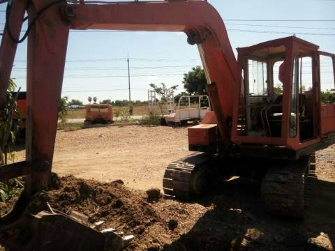 ขาย แม็กโค ฮิตาชิ 60~3 สภายพร้อมใช้งานเลยครับ ราคา 245,000บ ต่อรองได้ครับ