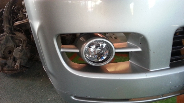 กันชนหน้ารถตู้คอมมิวเตอร์ ตัวแรกของถอดพร้อมไฟตัดหมอกแท้