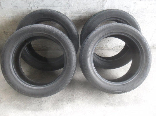 ยาง TOYO 235/55R19ปี11 สวยๆ 4 เส้น ราคา 4000 บาท