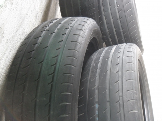 ยาง TOYO 235/55R19ปี11 สวยๆ 4 เส้น ราคา 4000 บาท ยาง TOYO 235/55R19ปี11 สวยๆ 4 เส้น ราคา 4000 บาท