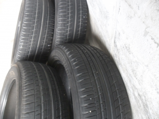 ยาง BRIDGESTONE 185/55R16ปี12 สวยๆ 4 เส้น ราคา 2400 บาท