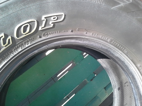 Dunlop AT3 ขนาด 265/70/16 ปี11 สภาพสวยๆ 1ชุด