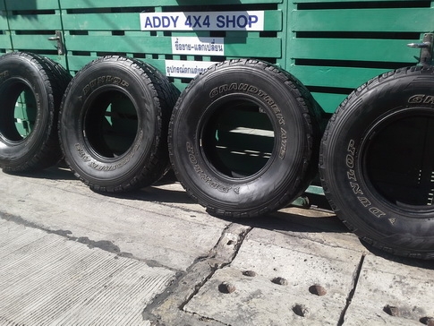 Dunlop AT3 ขนาด 265/70/16 ปี11 สภาพสวยๆ 1ชุด