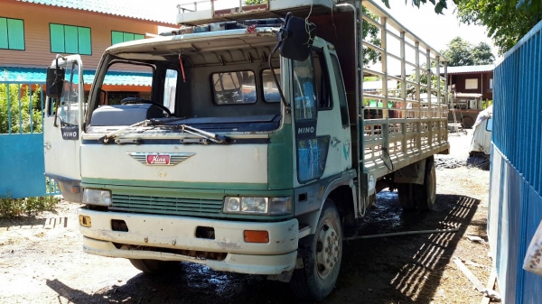 ขาย HINO FF3H ปี39 ยาว.7:20เมตร เครื่องดี คัสซีไม่สวย กระบะสแตนเลส ขายตามสภาพ เอกสารพร้อมโอน