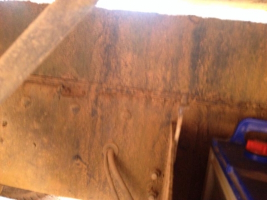 10 ล้อท้ายลาด 230 แรง ปี2538 สถาพดีใช้ได้ รถสีไม่ค่อยสวย รถมีสนิมบ้างตามสภาพต้องเอาไปเก็บงานบ้าง เล่มพร้อม