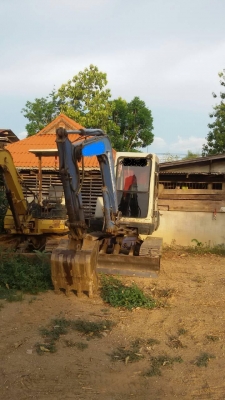 รถแบคโฮ MITSUBISHI MM45B แถมฟรีหัวแย๊กซ์อย่างดี.