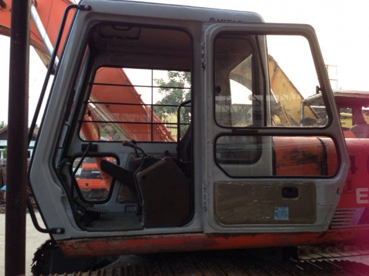 HITACHI EX100-1 รถเก่านอกนำเข้าจากญี่ปุ่นไม่เคยใช้งานในไทย HITACHI EX100-1 รถเก่านอกนำเข้าจากญี่ปุ่นไม่เคยใช้งานในไทย