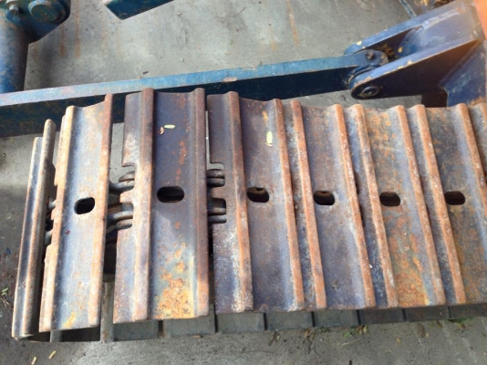 KOMATSU PC30-3 รถเก่านำเข้าจากญี่ปุ่นไม่เคยใช้งานในไทย สภาพพร