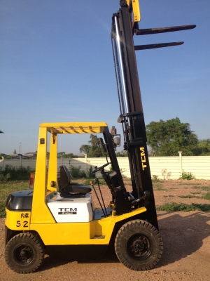 ขายรถยกTCMเครื่องเบนซินZ24ยกได้2ตันเสาสูง4.ม.สภาพสวยยางใหม่ขายราคา125000฿โทร0984980081คับ