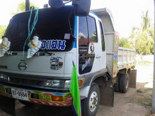 ขายดั้มHINO เครื่อง240แรง พ.เพาเวอร์ เบรกทิฟฟี่ ภายในสวย แอร์เย็น สภาพพร้อมใช้งาน เอกสารพร้อมโอน สนใจโทร 090-8588220คุณนะ 093-3258446คุณบิว ID:narong498 หรือเข้าดูสินค้าอื่นๆได้ที่ www.truck.in.th/498 หรือเพจFacebook ณรงค์ ซื้อขายรถมือสอง (เว็บไซต์ส่วนตัว