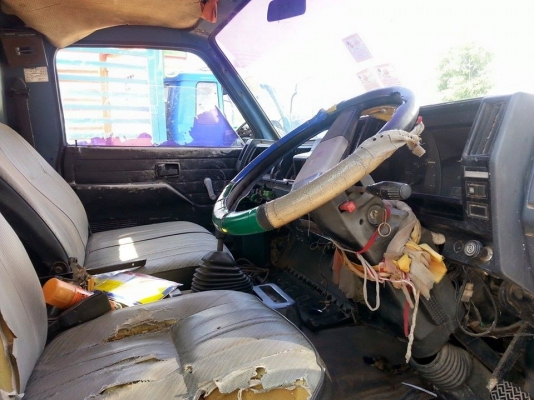 ขายISUZU NPR115แรง เครื่องดี แคชซีสวย สภาพพร้อมใช้งาน เอกสารพร้อมโอน  สนใจโทร 090-8588220คุณนะ 093-3258446คุณบิว ID:narong498 หรือเข้าดูสินค้าอื่นๆได้ที่ www.truck.in.th/498 หรือเพจFacebook ณรงค์ ซื้อขายรถมือสอง (เว็บไซต์ส่วนตัว) หรือFacebook ตลาดรถมือสอง