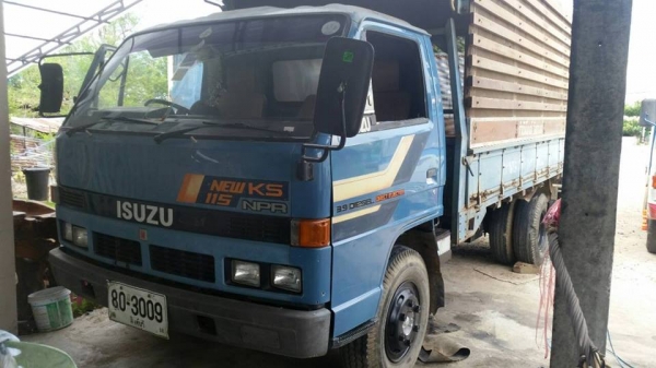 **365,000 บ.ต่อรอง/// 6ล้อNPR 115 เดิมบาง **ขาย ISUZU NPR 115 6ล้อบรรทุก ยอดนิม สวย เดิม บาง ISUZU NPR 79xxxxx (NEW KS) 4BD1-115แรง ฝาขาว เกียร์ยาว รถห้างแท้ เครื่องเดิม เกียร์เดิม เครื่องดี แน่น แรงดี เสียงนิ่ม ไม่มีหอบ เครื่องใส ไม่มีเยิ้ม เกียร์ดี เข้า **365,000 บ.ต่อรอง/// 6ล้อNPR 115 เดิมบาง **ขาย ISUZU NPR 115 6ล้อบรรทุก ยอดนิม สวย เดิม บาง ISUZU NPR 79xxxxx (NEW KS) 4BD1-115แรง ฝาขาว เกียร์ยาว รถห้างแท้ เครื่องเดิม เกียร์เดิม เครื่องดี แน่น แรงดี เสียงนิ่ม ไม่มีหอบ เครื่องใส ไม่มีเยิ้ม เกียร์ดี เข้า