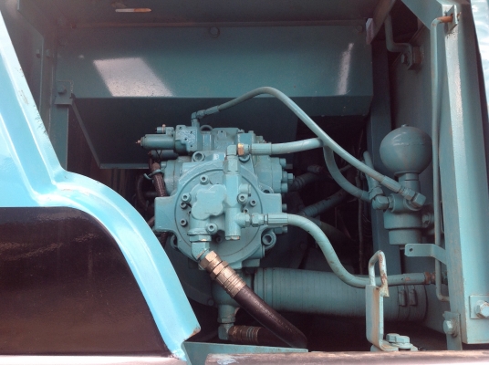 ขาย !!! รถแม็คโค SK200 MARK5 SUPER รถใน สภาพสวย พร้อมใช้งาน ราคาถูก (เจ้าของขายเอง) ขาย !!! รถแม็คโค SK200 MARK5 SUPER รถใน สภาพสวย พร้อมใช้งาน ราคาถูก (เจ้าของขายเอง)