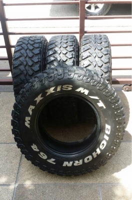 ยาง Mud Maxxis 245 75 16 กลางปี10 ดอกเยอะใช้ได้อีกหลายปี ยาง Mud Maxxis 245 75 16 กลางปี10 ดอกเยอะใช้ได้อีกหลายปี