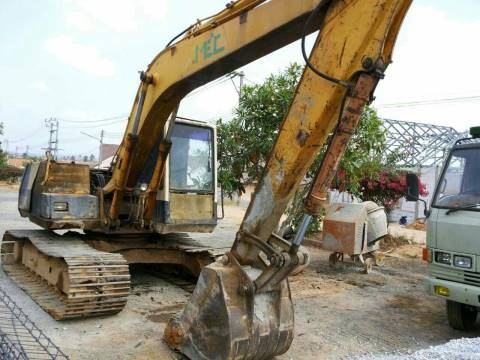 ขายรถแบคโฮKOMATSU pc 120-5ไฟฟ้าตัดเอกสารพร้อมราคา 495,000