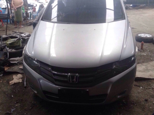 หน้าตัดครึ่งคัน ซิดตี้ 08-12 สภาพสวยอุปกรณ์ครบตามสภาพช่วงล่างสวย