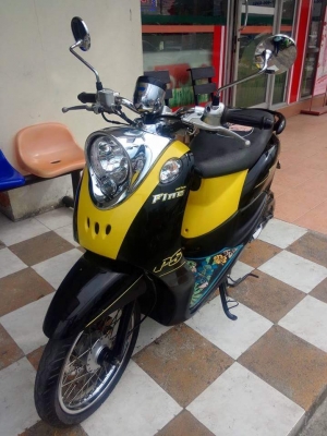 Yamaha Fino ปี 2556 สีดำเหลือง ลาย PS เป็นลายสุดท้าย รถอย่างสวย สภาพดี Yamaha Fino ปี 2556 สีดำเหลือง ลาย PS เป็นลายสุดท้าย รถอย่างสวย สภาพดี