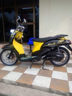 Yamaha Fino ปี 2556 สีดำเหลือง ลาย PS เป็นลายสุดท้าย รถอย่างสวย สภาพดี Yamaha Fino ปี 2556 สีดำเหลือง ลาย PS เป็นลายสุดท้าย รถอย่างสวย สภาพดี