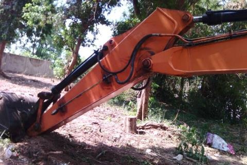 ขายรถแบคโฮ HITACHI EX 200-2รถสวยพร้อมใช้ราคา 470,000