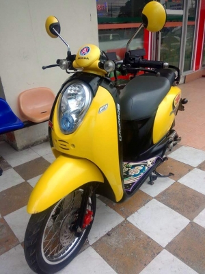 Honda Scoopy i ปี 2554 ลาย Fun รถสวยเดิมๆเลย สภาพดี หัวฉีดประหยัดน้ำมัน Honda Scoopy i ปี 2554 ลาย Fun รถสวยเดิมๆเลย สภาพดี หัวฉีดประหยัดน้ำมัน