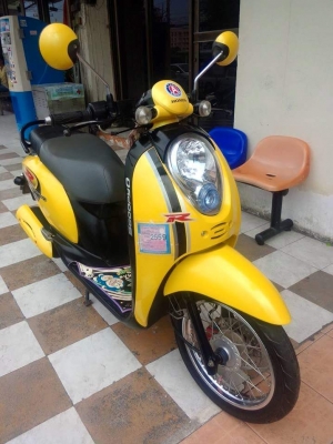 Honda Scoopy i ปี 2554 ลาย Fun รถสวยเดิมๆเลย สภาพดี หัวฉีดประหยัดน้ำมัน