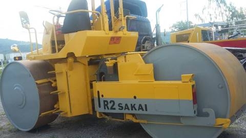 ขายรถบด 3 ล้อเหล็ก SAKAI R2 เอกสารเล่มทะเบียนรถสวยพร้อมใช้ราคา 765,000