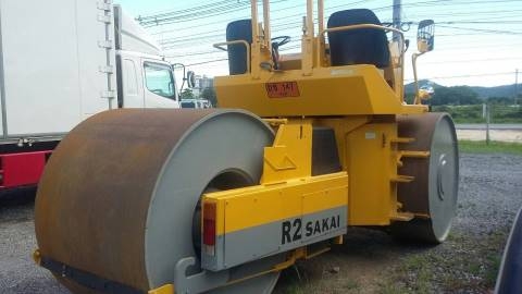 ขายรถบด 3 ล้อเหล็ก SAKAI R2 เอกสารเล่มทะเบียนรถสวยพร้อมใช้ราคา 765,000