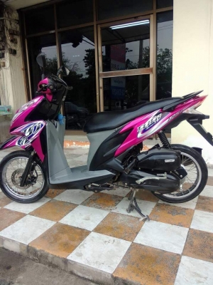 Honda Click 125 i สีชมพูดำ ลายสตีท รุ่น Racing Combi Brake รถสวยวิ๊งๆเลย Honda Click 125 i สีชมพูดำ ลายสตีท รุ่น Racing Combi Brake รถสวยวิ๊งๆเลย