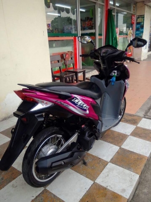 Honda Click 125 i สีชมพูดำ ลายสตีท รุ่น Racing Combi Brake รถสวยวิ๊งๆเลย Honda Click 125 i สีชมพูดำ ลายสตีท รุ่น Racing Combi Brake รถสวยวิ๊งๆเลย