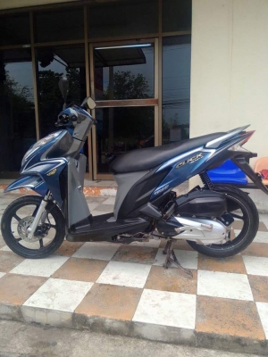 Honda Click 125 i รถปลายปี 2555 รุ่น idling stop (ล้อแม็กซ์แท้) ตัวท๊อป สีน้ำเงินเทา รถสวยมากๆ