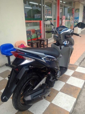 Honda Click 125 i รถปลายปี 2555 รุ่น idling stop (ล้อแม็กซ์แท้) ตัวท๊อป สีน้ำเงินเทา รถสวยมากๆ