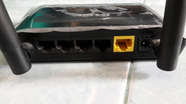 ขาย D-Link Wireless 300 LAN Cloud Routers DIR-605L