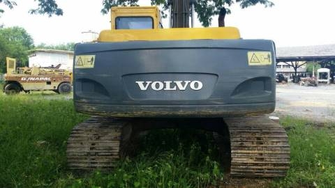 ขายแบคโฮ VOLVO EC 210 รถสวยพร้อมใช้เอกสารเล่มทะเบียนราคา600,000