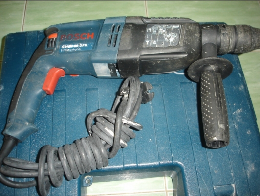 ขายสว่านโรตารี่ Bosch รุ่น GBH 2-26 DFR(800W.)ถอดเปลี่ยนหัวได้