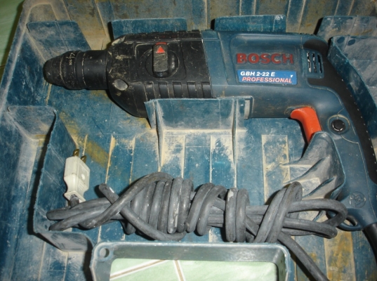 ขายสว่านโรตารี่ BOSCH รุ่น GBH 2-22E (620w.)