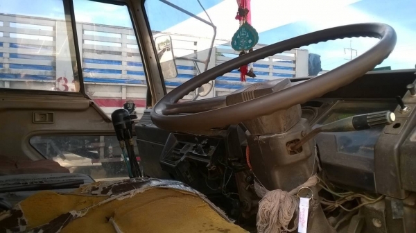 ขายไอ้หลง FN527M-TD เครื่อง 6D16 195 แรงม้า เพลาบุ๋ม คัสซีสวยตลอดเส้น เกียร์ 10 สปีด ทะเบียนพร้อมโอน จัดแนนซ์ให้ด้วยครับ