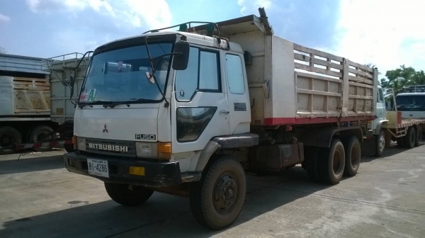 ขายไอ้หลง FN527M-TD เครื่อง 6D16 195 แรงม้า เพลาบุ๋ม คัสซีสวยตลอดเส้น เกียร์ 10 สปีด ทะเบียนพร้อมโอน จัดแนนซ์ให้ด้วยครับ