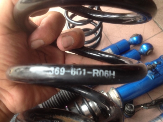 โช้คปรับเกลียว CUSCO ใส่ JAZZ ครบชุดสภาพสวยเเห้งๆไม่เคยใช้งานในไทย