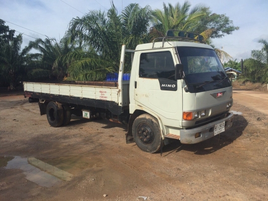 ขายรถ6ล้อรั้ว HINO FB2WGKA เครื่อง 120แรงม้า กะบะยาว5เมตร สนใจโทร 081-970-1072