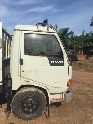 ขายรถ6ล้อรั้ว HINO FB2WGKA เครื่อง 120แรงม้า กะบะยาว5เมตร สนใจโทร 081-970-1072