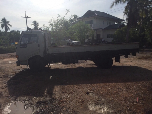 ขายรถ6ล้อรั้ว HINO FB2WGKA เครื่อง 120แรงม้า กะบะยาว5เมตร สนใจโทร 081-970-1072