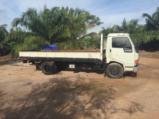 ขายรถ6ล้อรั้ว HINO FB2WGKA เครื่อง 120แรงม้า กะบะยาว5เมตร สนใจโทร 081-970-1072 ขายรถ6ล้อรั้ว HINO FB2WGKA เครื่อง 120แรงม้า กะบะยาว5เมตร สนใจโทร 081-970-1072