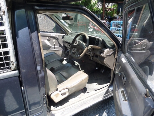 อีซูซุตอนเดียว TFR 2500 SPARK EX ปี 1995