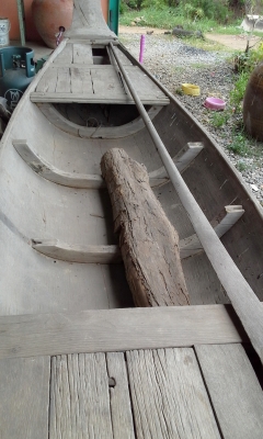 ขายเรือพายเรือขุดไม้ตะเคียนสภาพสวย95เปอร์เซ้นพร้อมไช้งาน