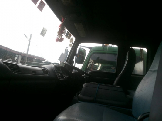 รถบรรทุก 6 ล้อใหญ่ ISUZU FTR ปี 50 ราคา 630,000 บ.