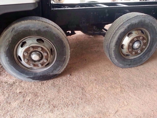 รถบรรทุก 12 ล้อเก่าญี่ปุ่น ISUZU GIGA