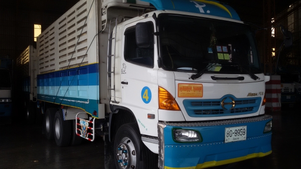 ฝากขายรถฮีโน320แรงพ่วงแม่ลูกดั้มลูกสามเพลาคอกเกษตร