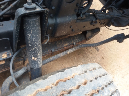 ขาย 6 ล้อ ISUZU KT 26  100แรง (4BC2ฝาดำ)(ลูกค้าอุตรดิตถ์มาวางเงินจองเรียบร้อยแล้วคับรับรถวันพุธที่1ก.ค58) (ดาวน์110000ผ่อนถูกๆ)อนุมัติง่ายเร็วทันใจ เครื่องแห้ง แน่นแรงดีสุดๆ แซสซีสวยๆไม่ผุไม่ดาม พวงมาลัยพาวเวอร์ เกียร์สั้น ยกหัวได้ ยางใหม่ๆ6 เส้น รถวิ่งดี