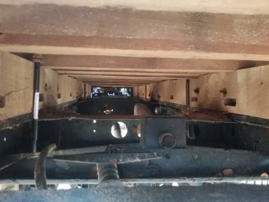 ขาย 6 ล้อ ISUZU KT 26  100แรง (4BC2ฝาดำ)(ลูกค้าอุตรดิตถ์มาวางเงินจองเรียบร้อยแล้วคับรับรถวันพุธที่1ก.ค58) (ดาวน์110000ผ่อนถูกๆ)อนุมัติง่ายเร็วทันใจ เครื่องแห้ง แน่นแรงดีสุดๆ แซสซีสวยๆไม่ผุไม่ดาม พวงมาลัยพาวเวอร์ เกียร์สั้น ยกหัวได้ ยางใหม่ๆ6 เส้น รถวิ่งดี